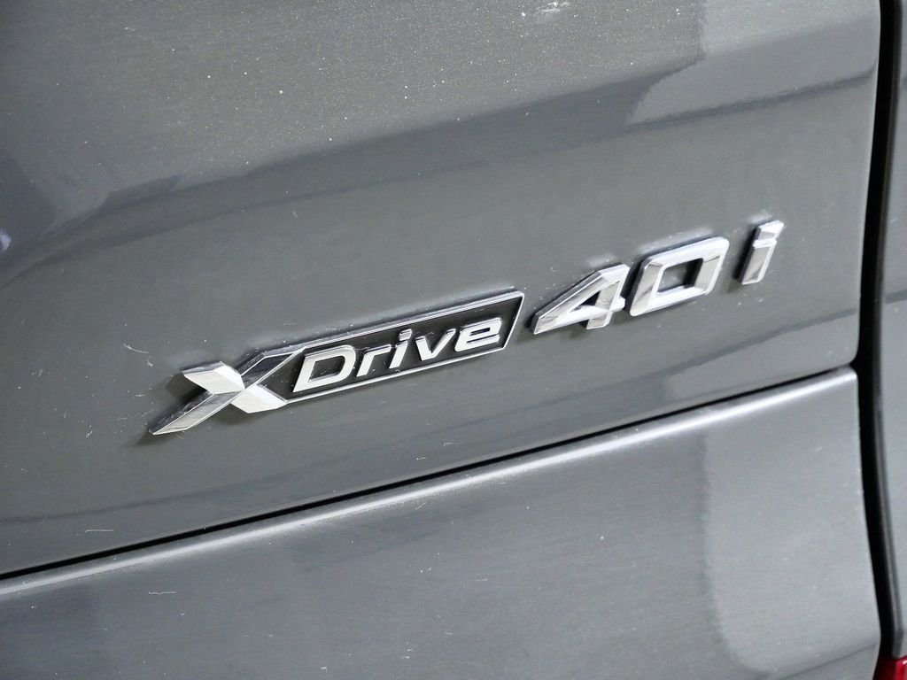 Used 2026 Dravit Grey Metallic BMW xDrive40i image 15