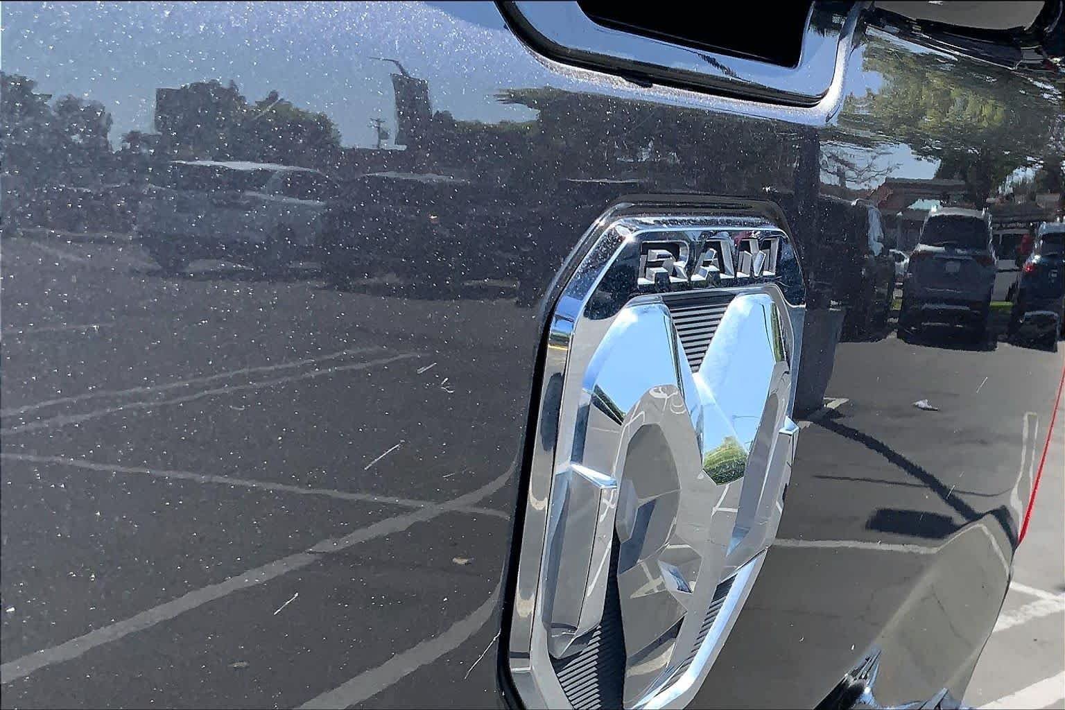Used 2022 Granite Crystal Metallic Clearcoat Ram Big Horn image 30