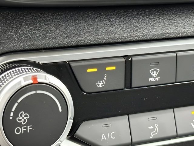 2025 Nissan Altima SR - Photo 24