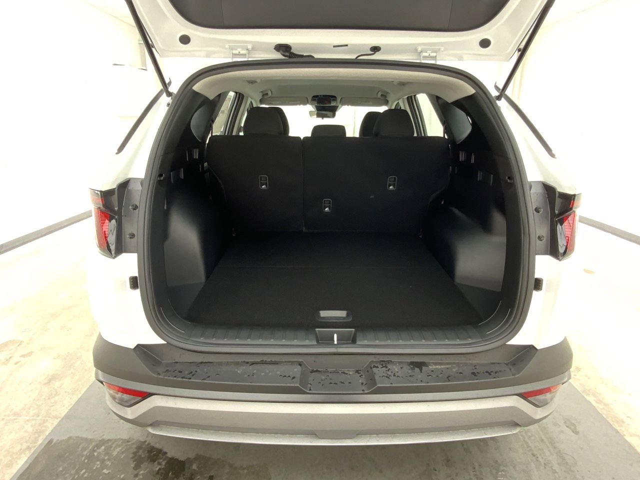 New 2026 Serenity White Pearl Hyundai SE AWD image 7