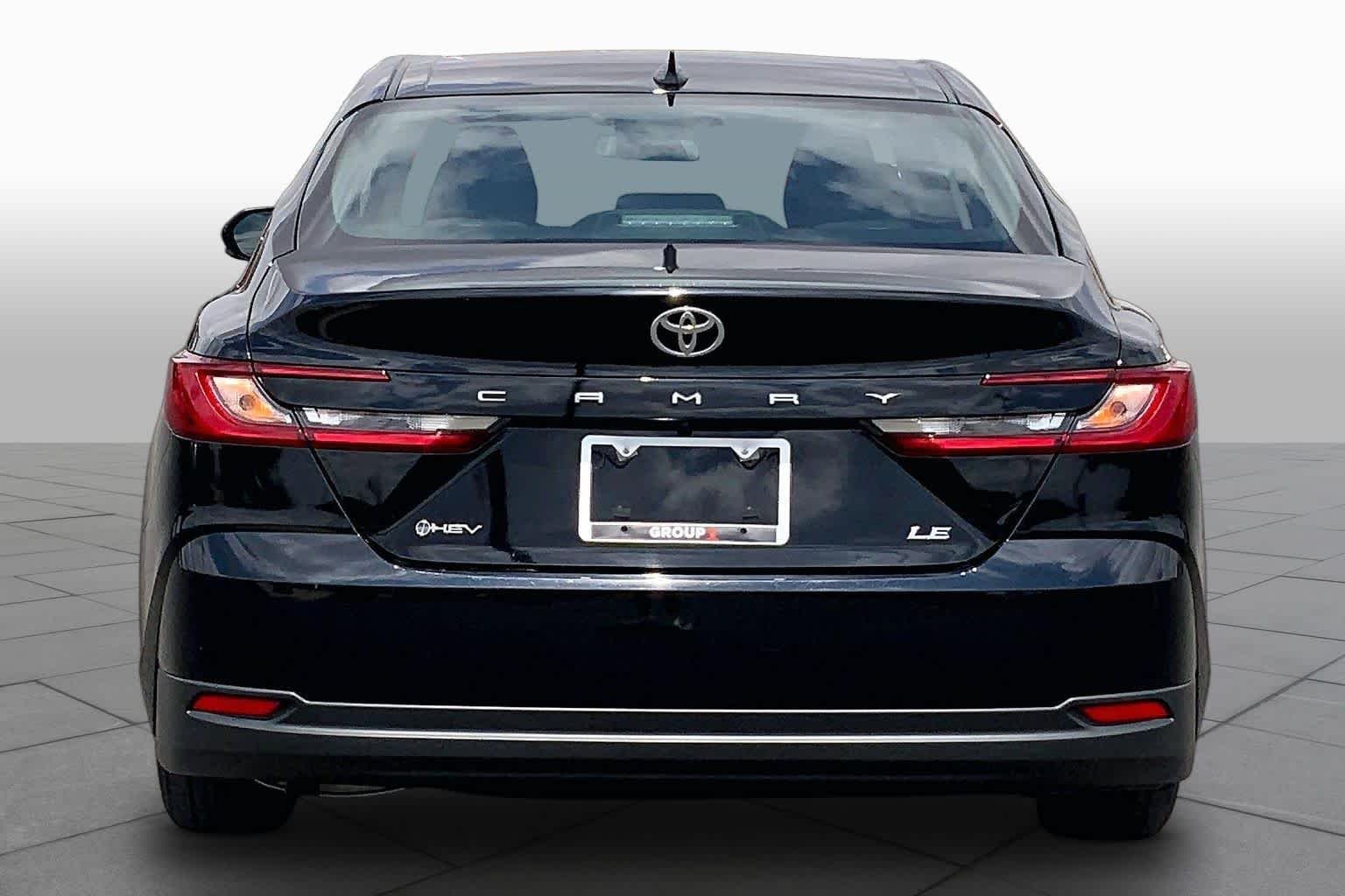 Used 2025 Midnight Black Metallic Toyota LE image 5