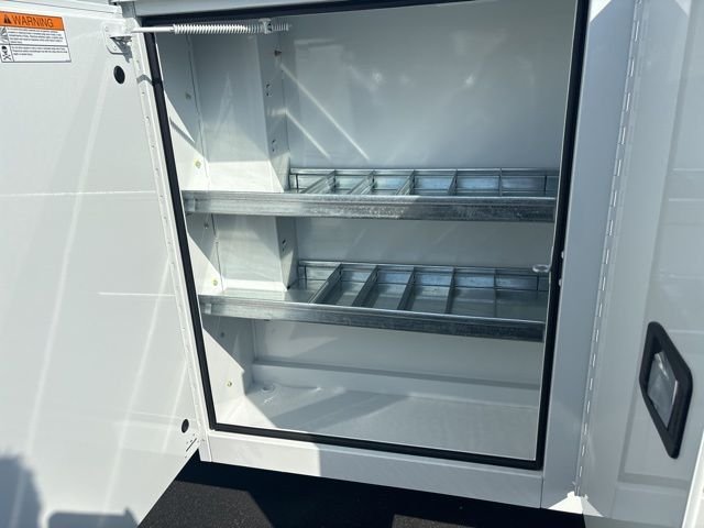 New 2026 Oxford White Ford E-350 SRW image 4