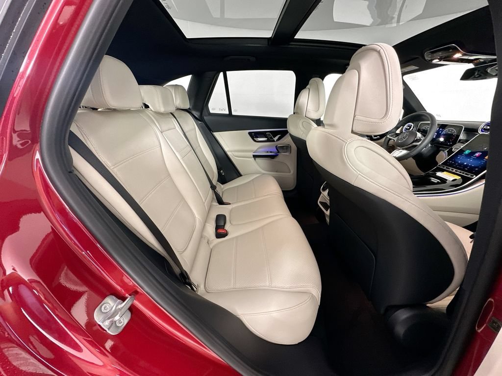 New 2026 MANUFAKTUR Patagonia Red Metallic Mercedes-Benz GLC 300 image 63