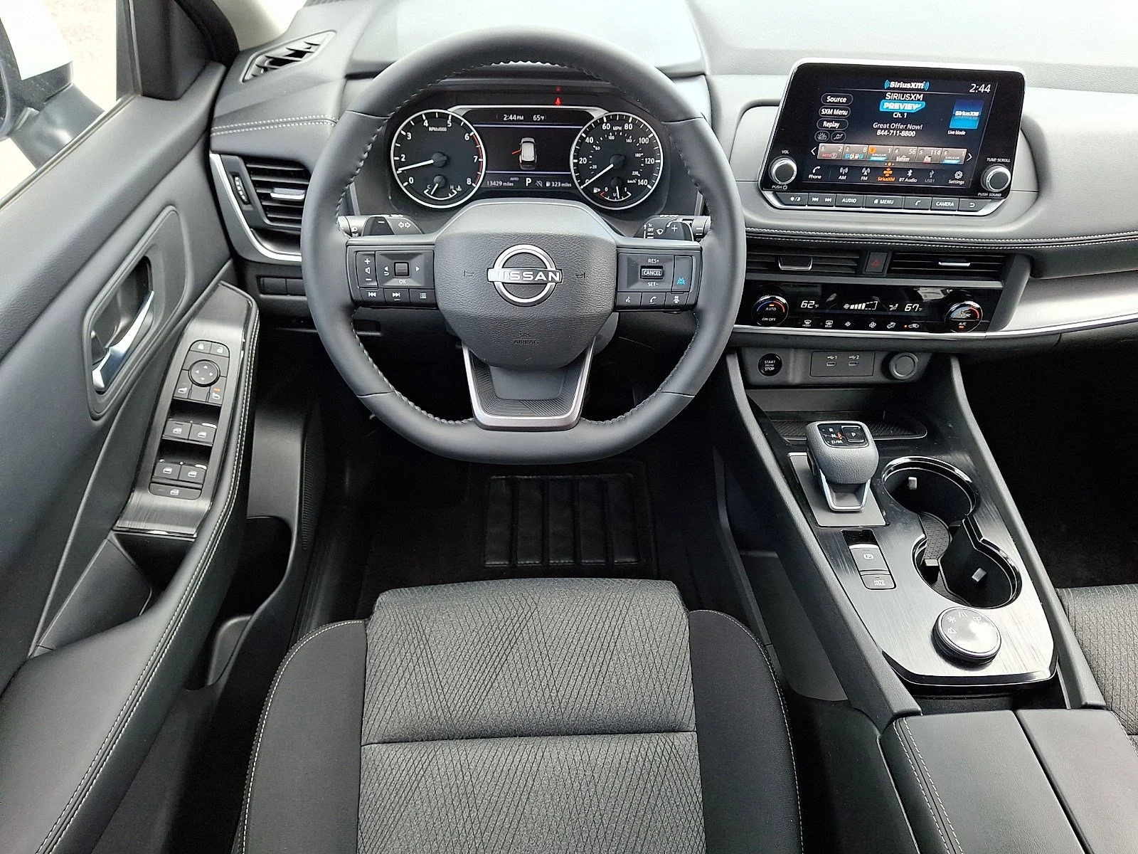 Used 2025 Everest White Pearl Nissan SV image 12