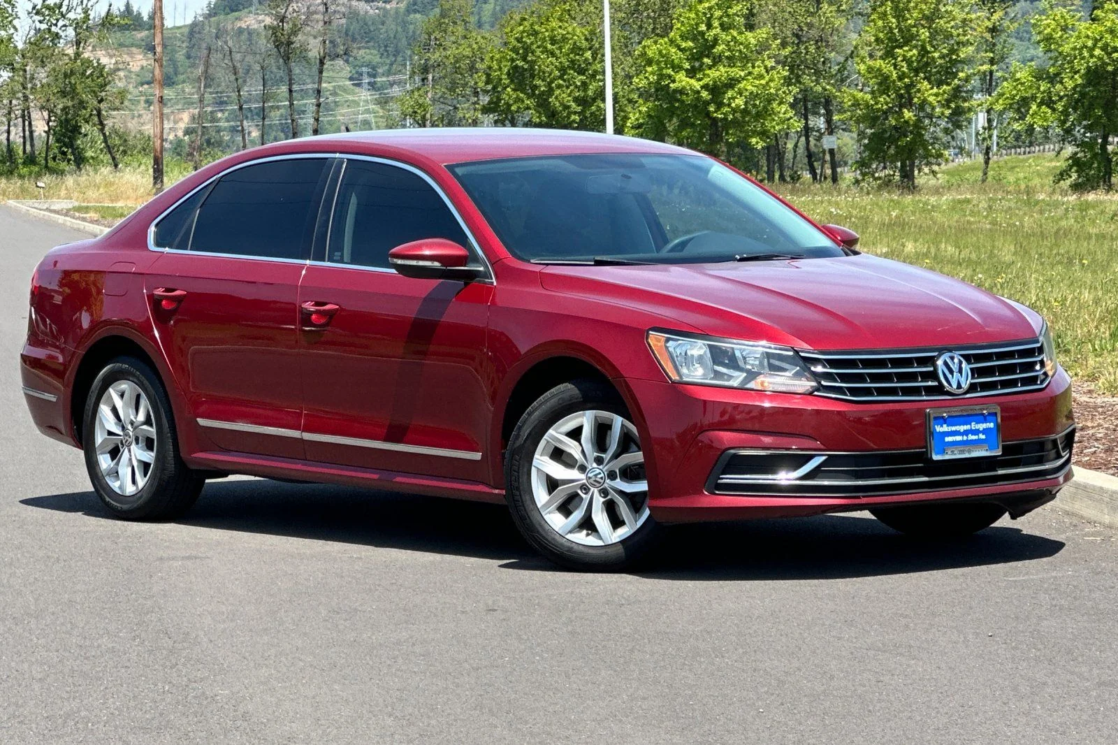 2016 Volkswagen Passat 1.8T S Auto PZEV's photo