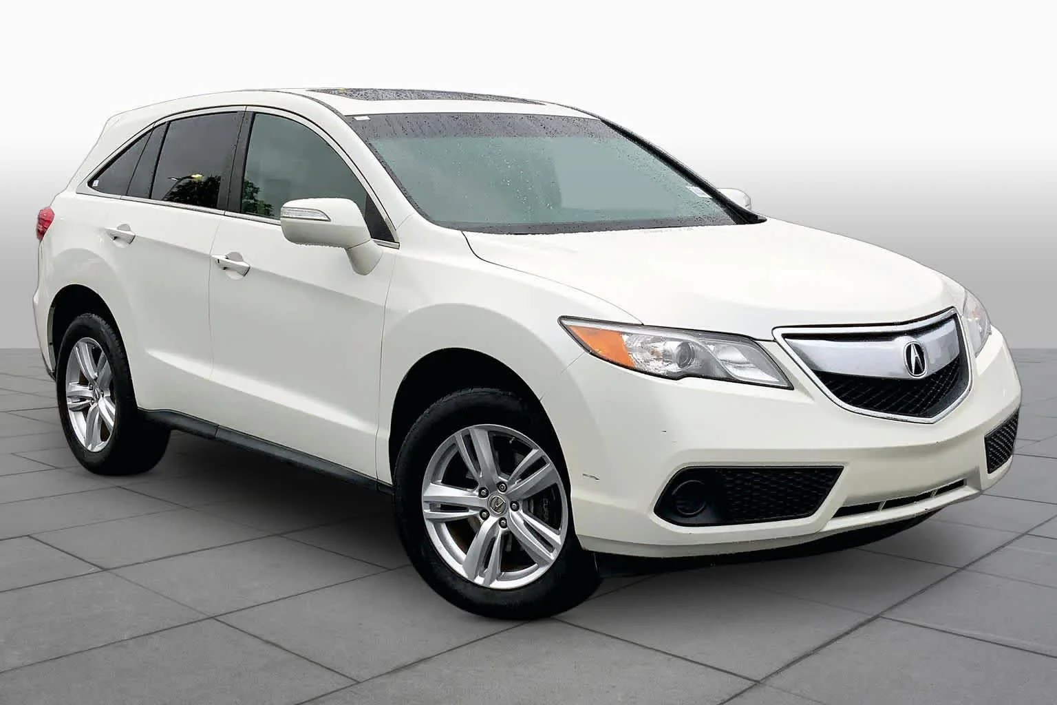 Used 2015 White Diamond Pearl Acura  image 2