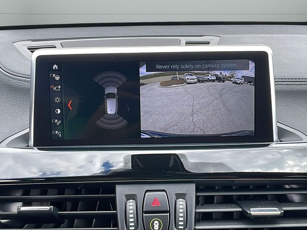 Used 2022 Black BMW xDrive28i image 27