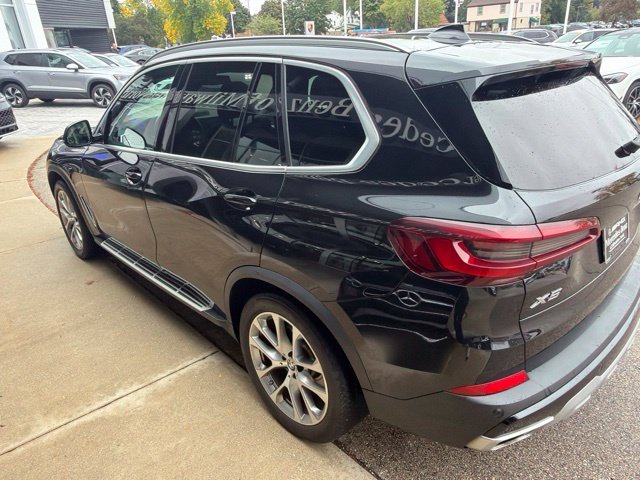 Used 2023 Black BMW xDrive40i image 6