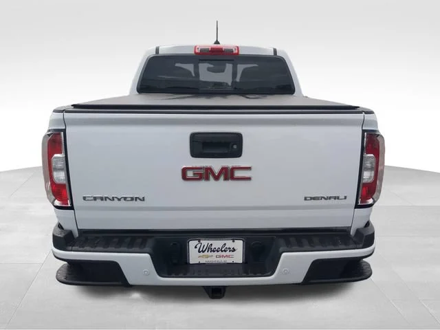 Used 2019 White GMC 4WD Denali image 4