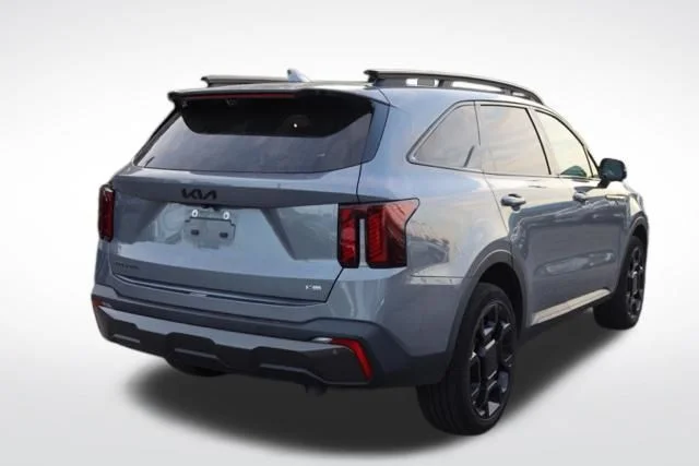Used 2025 Silver Kia X-Line SX Prestige image 10