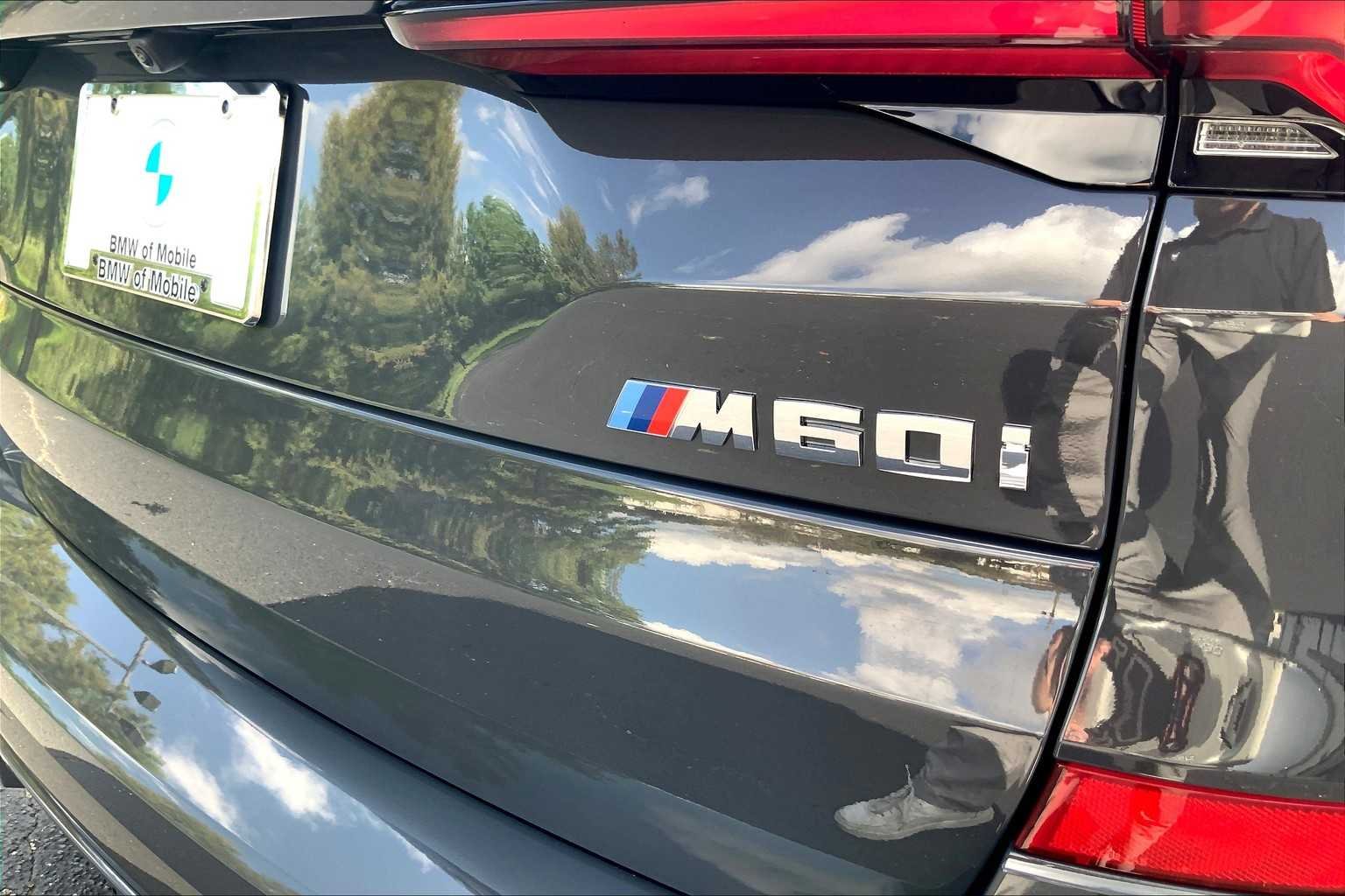 New 2026 Dravit Grey Metallic BMW M60i image 16