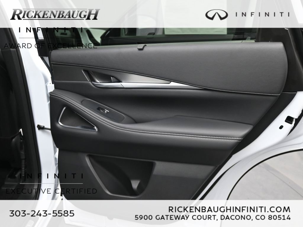 Certified Used 2026 White INFINITI LUXE image 14