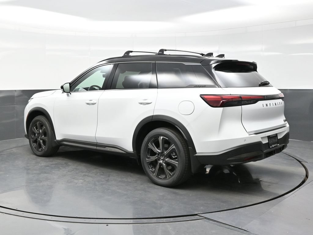 New 2027 2T RAD WHT INFINITI Autograph AWD image 4