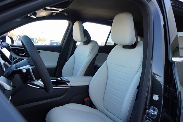 New 2026 Graphite Grey Metallic Mercedes-Benz GLC 300 image 21