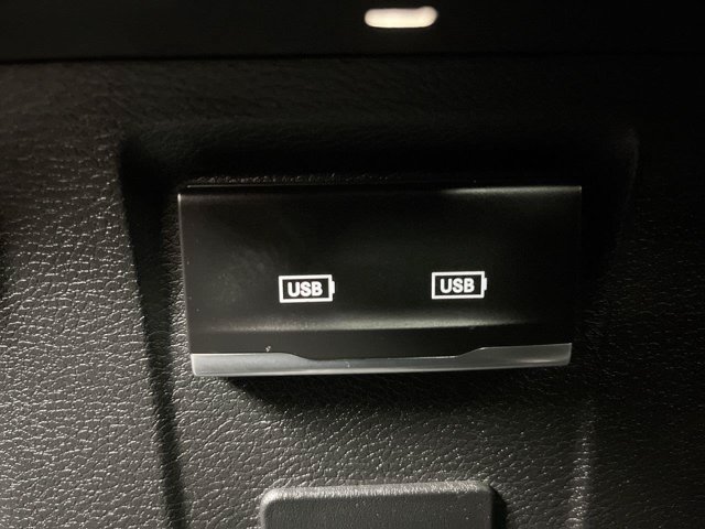 Used 2022 Bright White Clearcoat Jeep High Altitude image 13