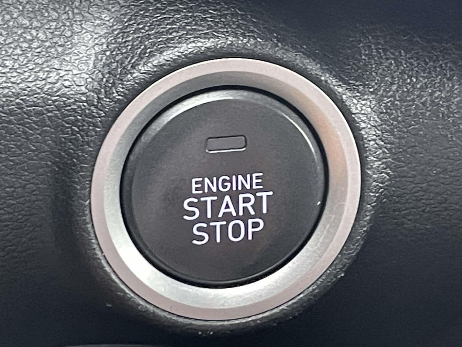 Used 2018 Ultra Black Hyundai SEL image 39
