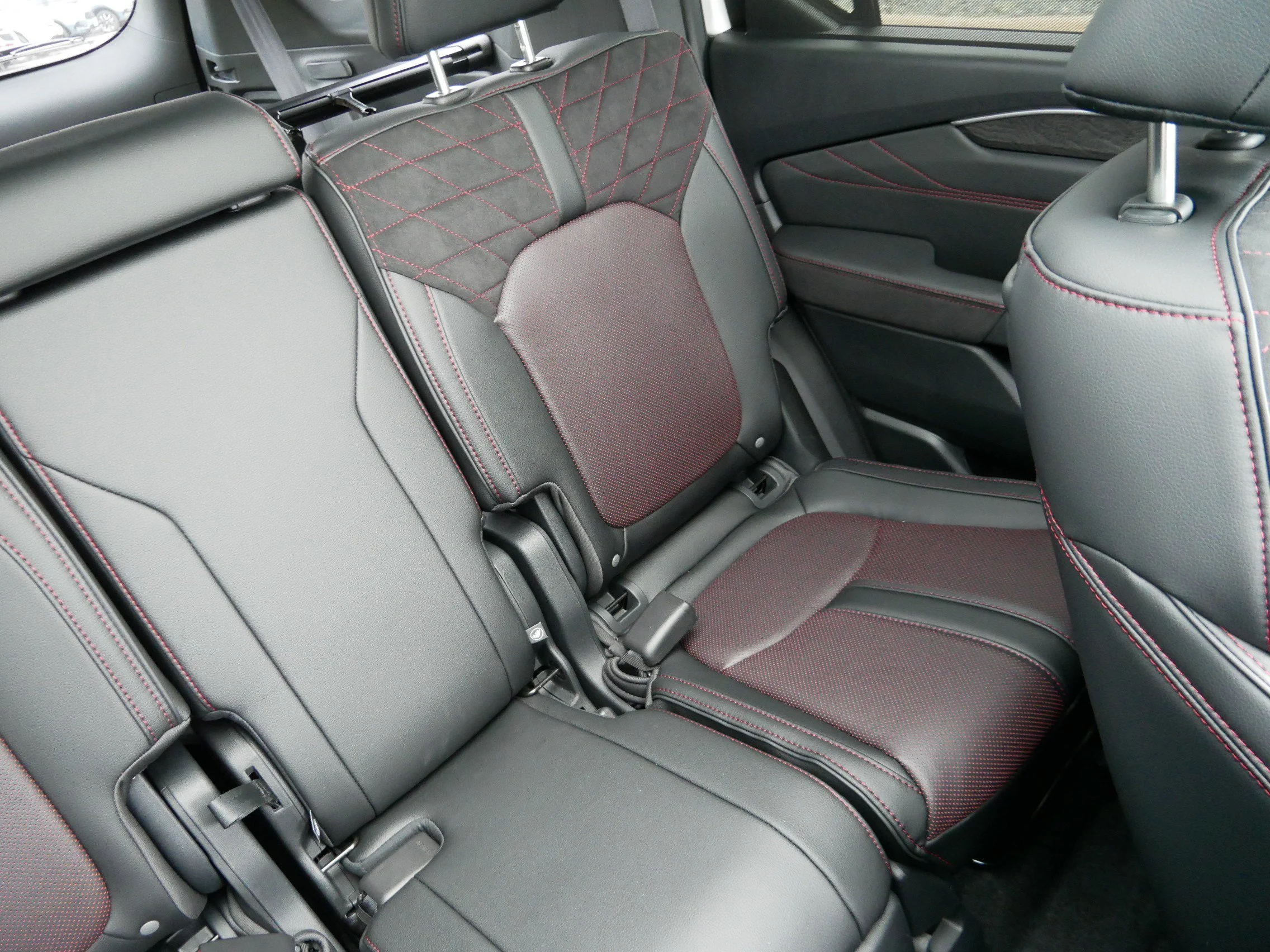 New 2026 Platinum White Pearl Honda Black Edition image 14