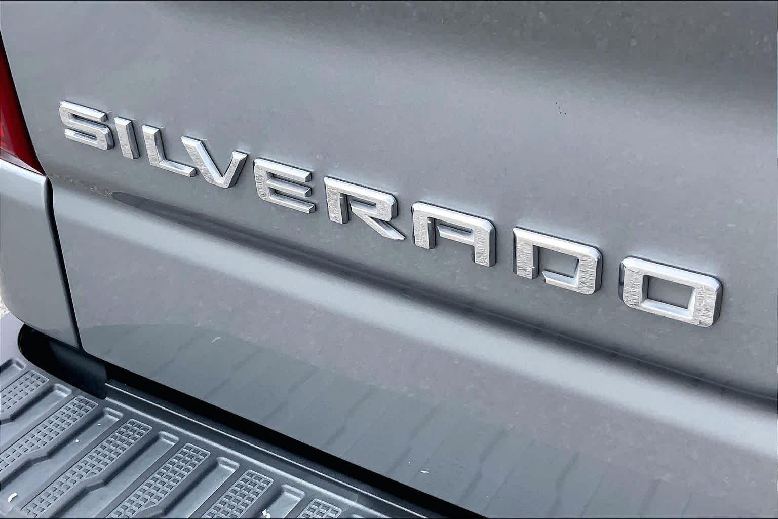 Certified Used 2023 Sterling Gray Metallic Chevrolet High Country image 31