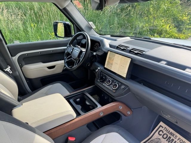 2024 Land Rover Defender X-Dynamic SE - Photo 22