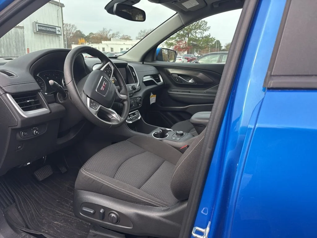 Used 2024 Blue GMC SLE image 28