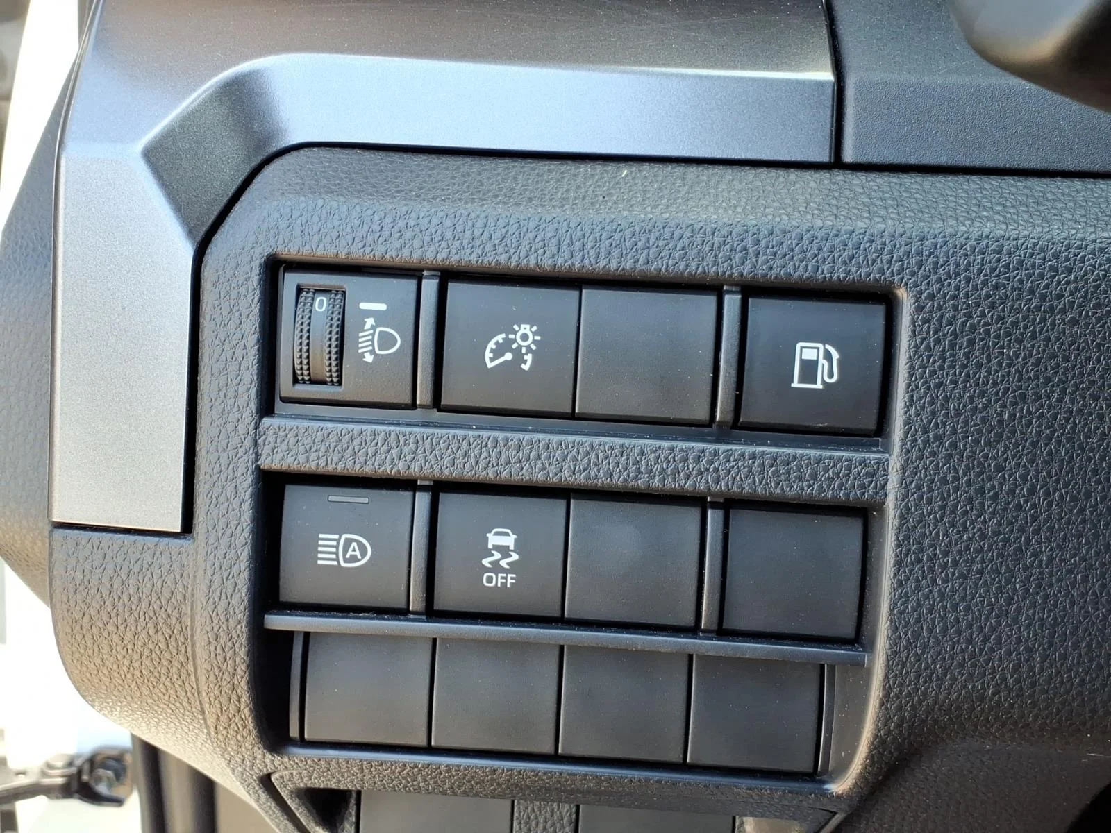 Certified Used 2025 Ice Cap Toyota SR5 image 22