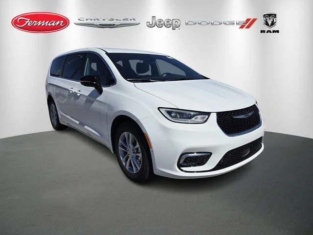 2026 Chrysler Pacifica Select's photo