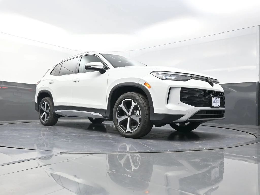 2026 Volkswagen Tiguan SE - Photo 22