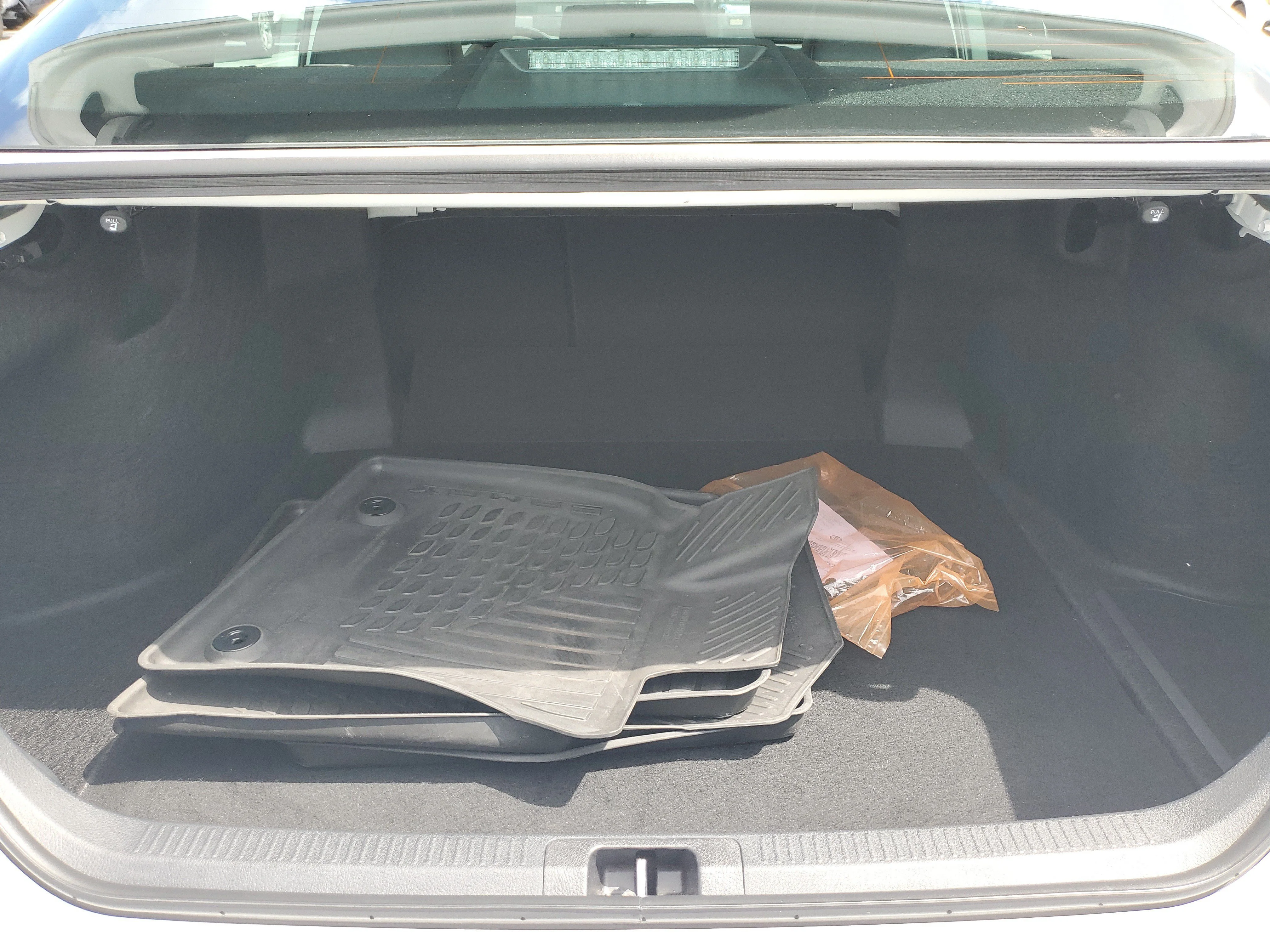 Certified Used 2025 Ice Toyota SE image 9