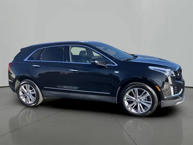 Certified Used 2025 Stellar Black Metallic Cadillac Premium Luxury image 6