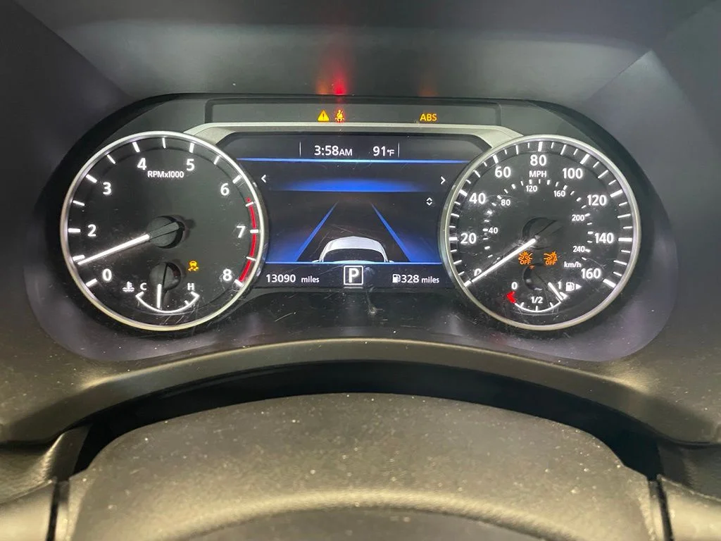 Certified Used 2025  Nissan SV image 7