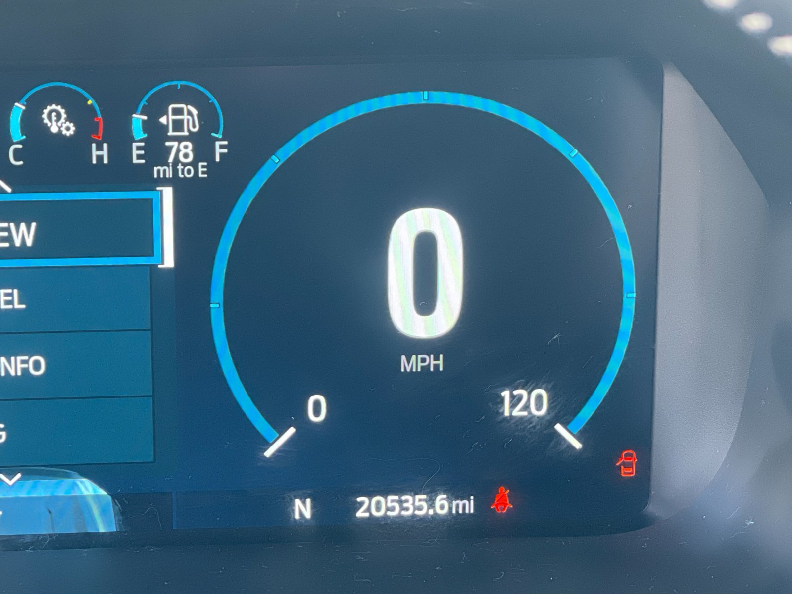 Used 2023 Gray Metallic Ford Lariat image 29