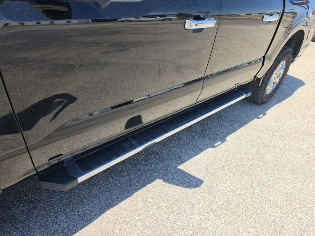 Used 2021 Black Ford XL image 8