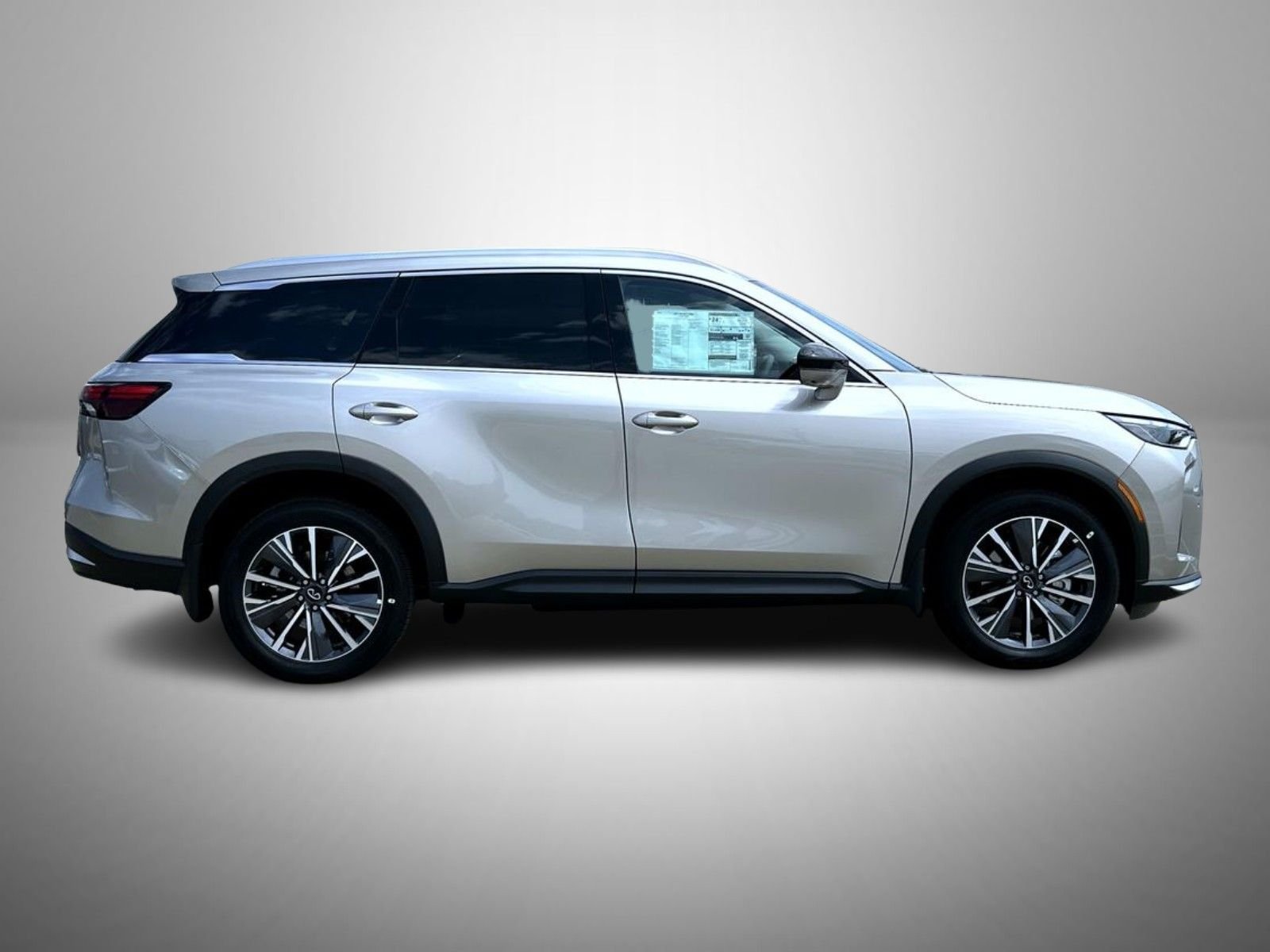 New 2027 WARM TITANIUM INFINITI Luxe AWD image 4