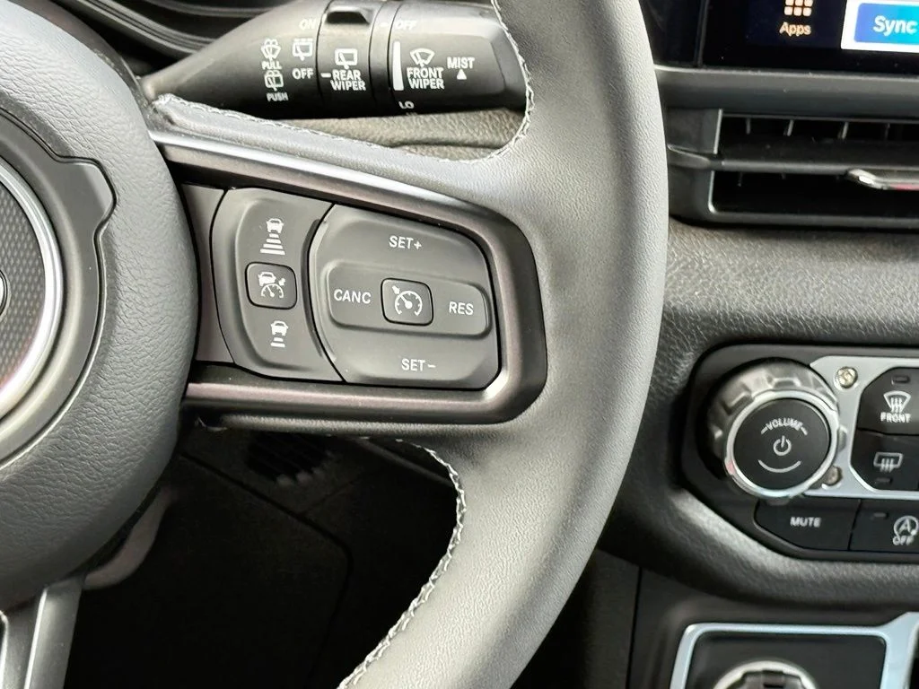 2025 Jeep Wrangler 4-Door Willys - Photo 24
