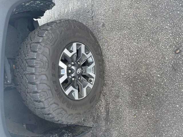 Used 2021  Toyota TRD Off-Road image 17