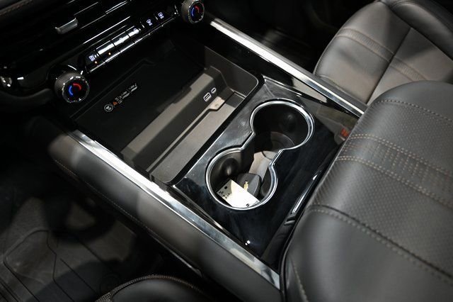 2026 Chevrolet Suburban High Country - Photo 41