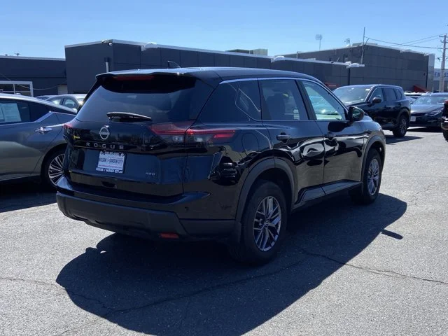 Certified Used 2025 Super Black Nissan S image 4
