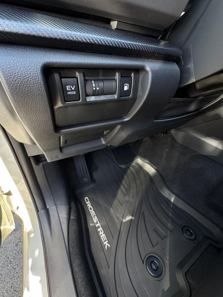 New 2026 CRYSTAL WHITE PEARL Subaru Limited Hybrid image 58