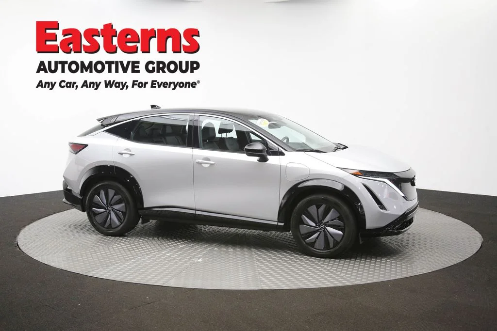 Used 2023 Silver Nissan ENGAGE image 45