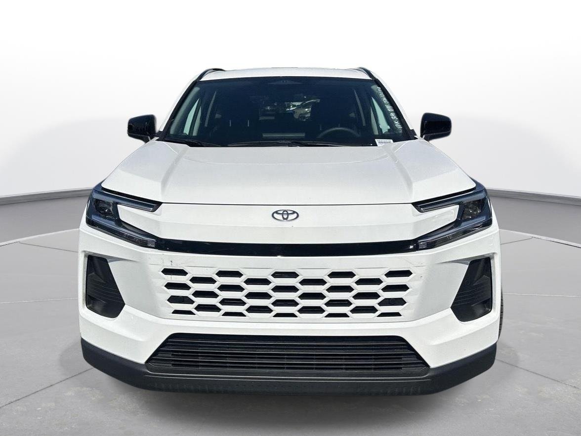 Used 2026 Ice Cap Toyota XLE Premium image 3