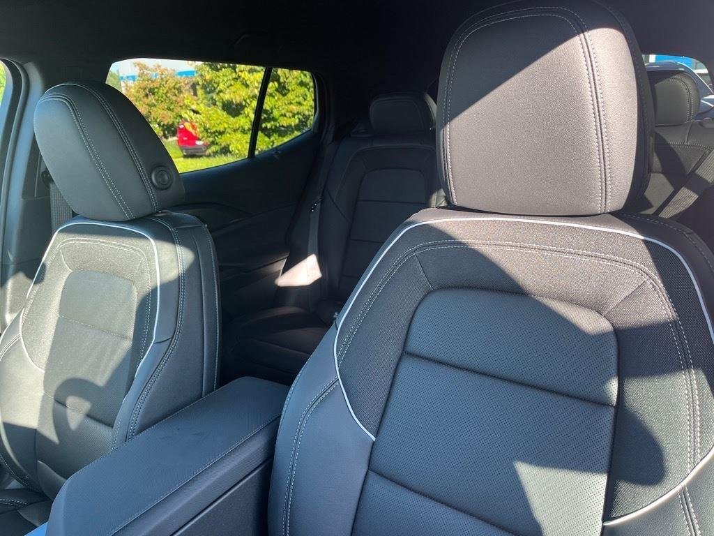2025 Chevrolet Equinox EV 1LT - Photo 9