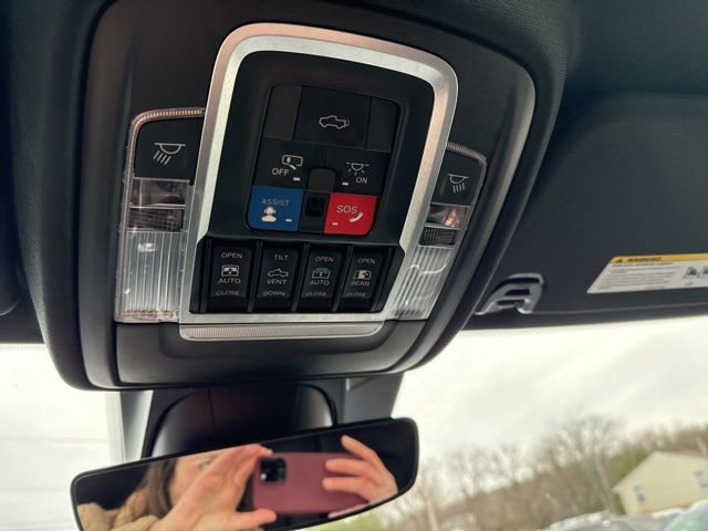 Used 2020  Ram Limited image 29