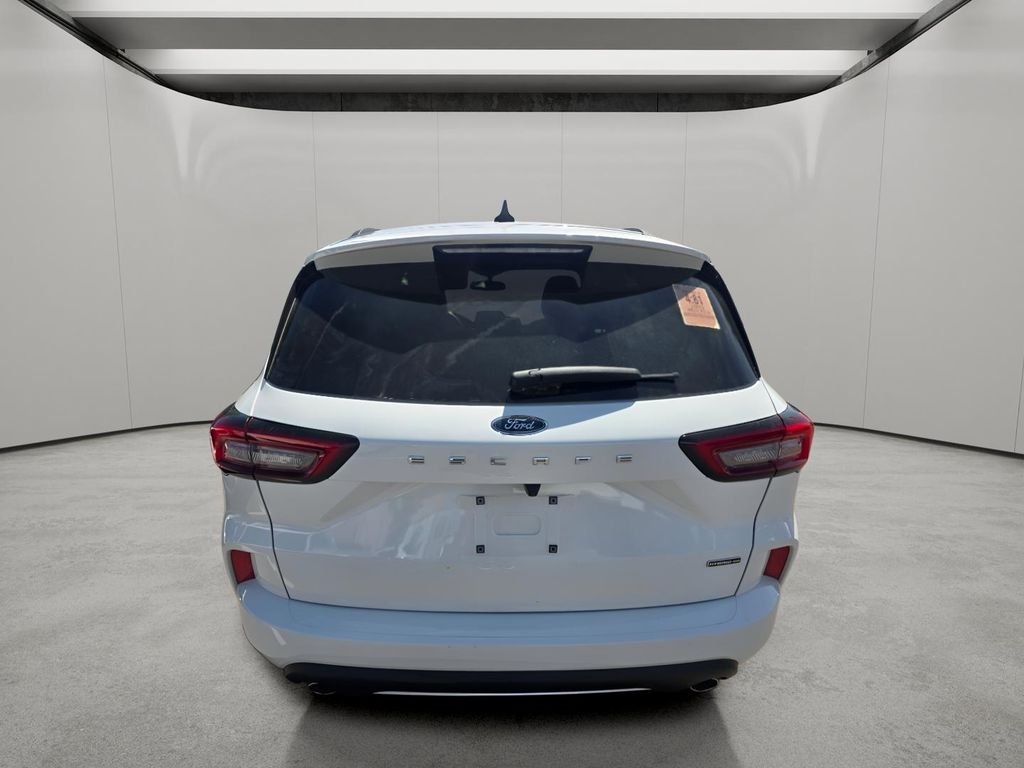 Used 2023 OXFORD WHITE Ford ST-Line Select image 7
