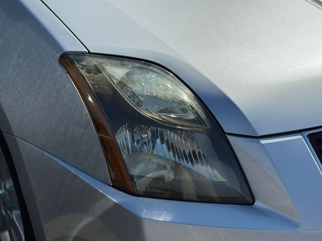Used 2012 Silver Nissan 2.0 SR image 3