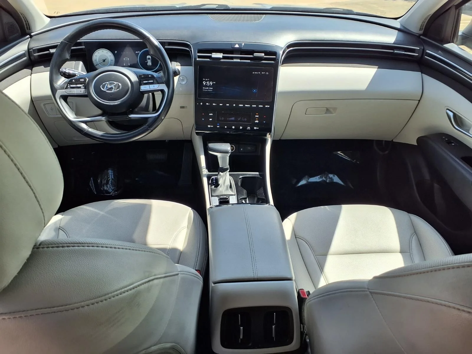 Used 2024 Silver Hyundai SEL image 11