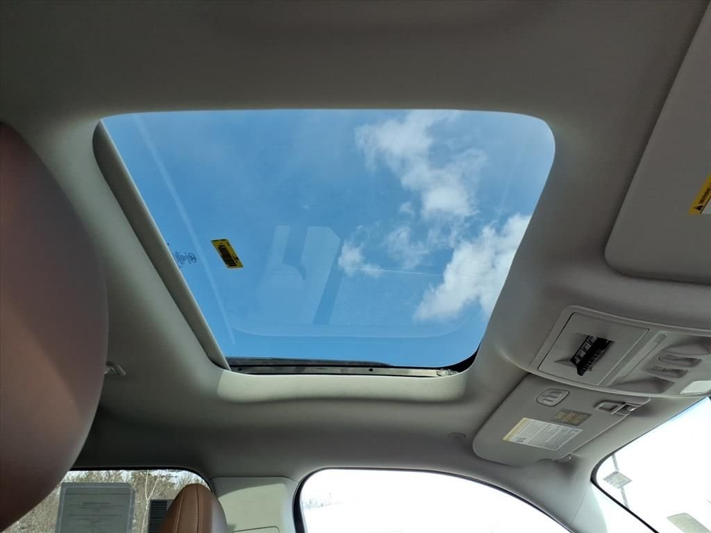 New 2025 Shadow Black Ford Outer Banks® image 11