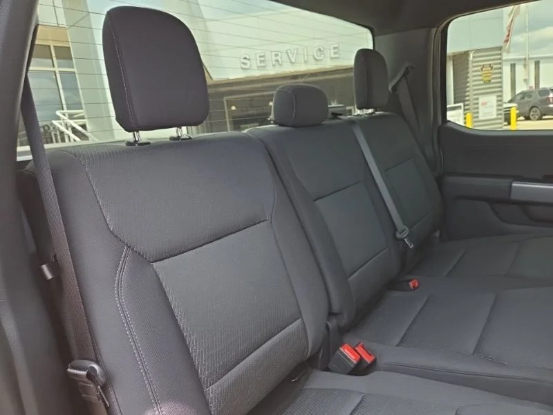 New 2026 Oxford White Ford F-250® XL image 18