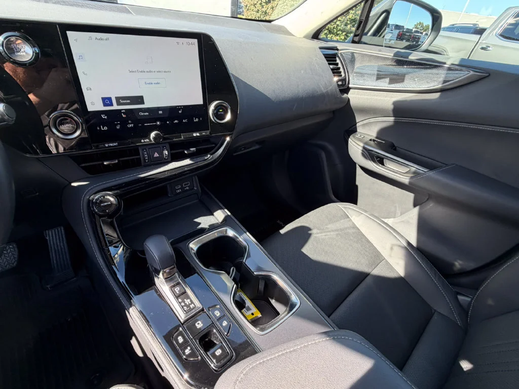 2024 Lexus NX 350 - Photo 38