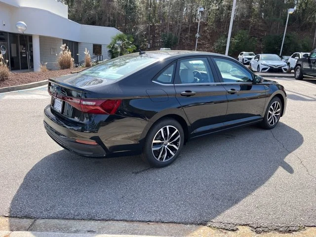 New 2026 Black Volkswagen 1.5T SE image 3