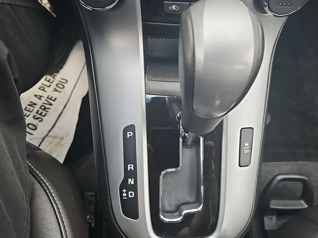 Used 2011 Silver Chevrolet 2LT image 18